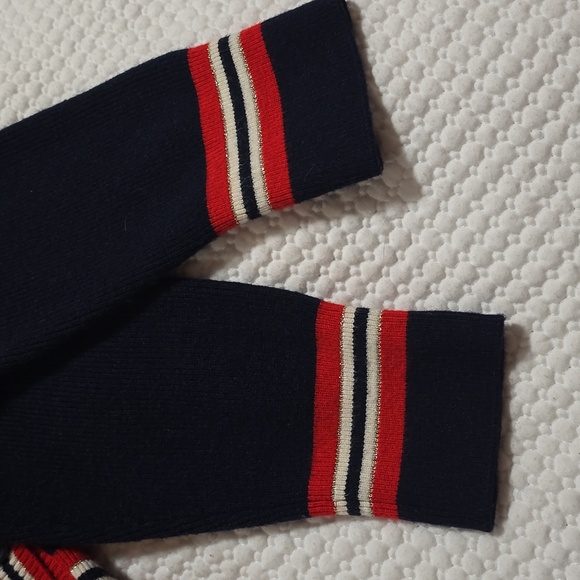 Tom Taylor Buttoned Knitted Cardigan - Picture 9 of 11